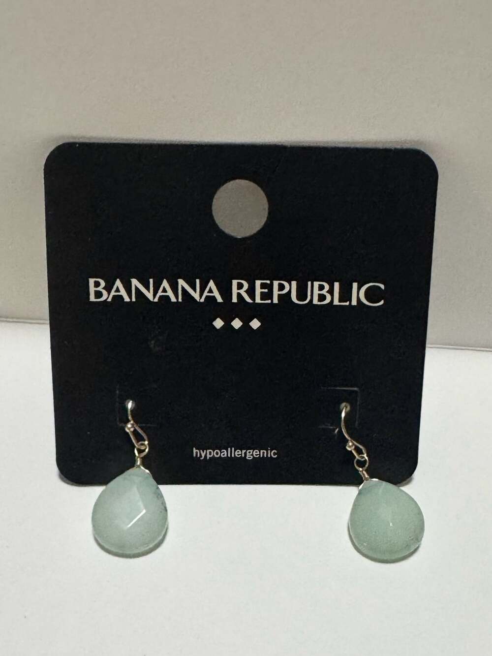 Banana Republic Teardrop Drop Earrings Green Quartz Style 669259-00-1